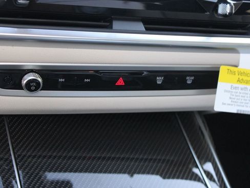 New 2026 BMW X7 M60i image 19