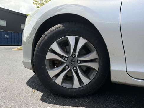 Used 2014 Honda Accord LX image 14