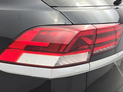 Used 2023 Volkswagen Atlas Cross Sport SE w/ Panoramic Sunroof Package AWD/4WD image 35