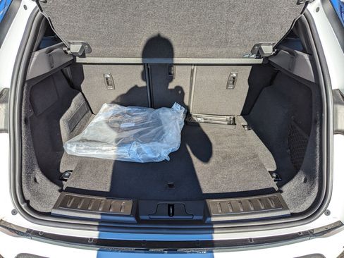 Used 2024 Land Rover Range Rover Evoque Dynamic SE image 39