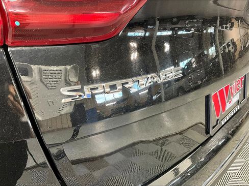 Used 2021 Kia Sportage LX AWD/4WD image 24