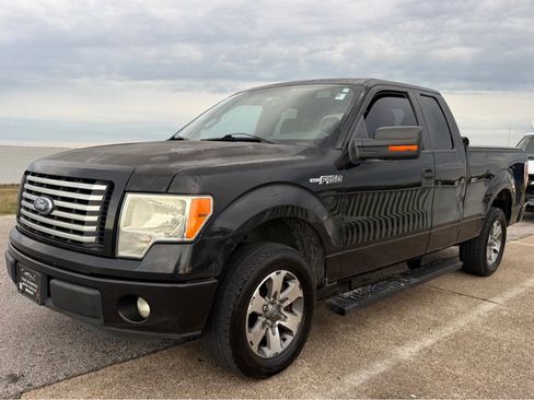 Used 2012 Ford F150 XLT w/ XLT Custom Pkg image 1
