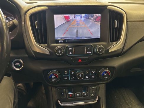 Used 2019 GMC Terrain SLE w/ GMC Pro Grade Package AWD/4WD image 5