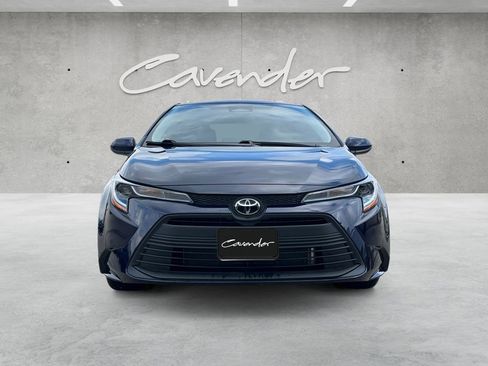 Used 2025 Toyota Corolla LE image 18