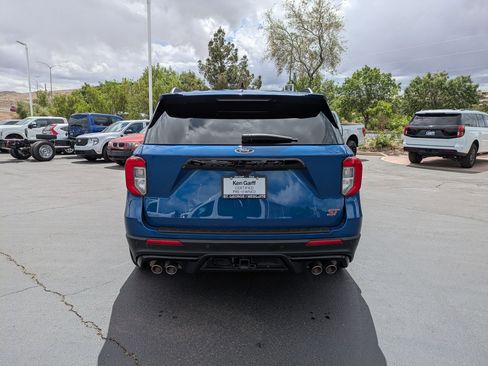 Certified 2023 Ford Explorer ST image 6