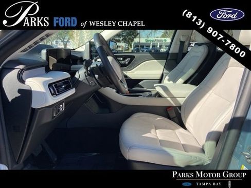 Used 2025 Lincoln Aviator Reserve image 11