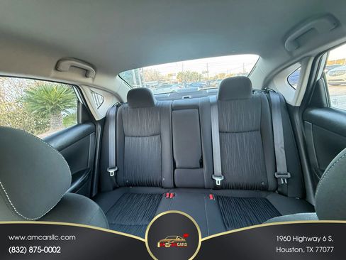 Used 2019 Nissan Sentra SV image 5