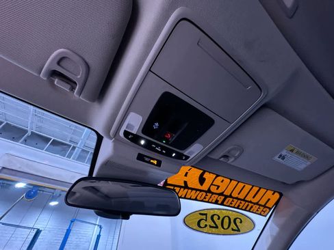 Used 2025 Honda Accord SE image 29