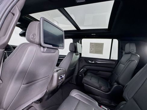 Used 2021 GMC Yukon XL Denali w/ Denali Ultimate Package image 18