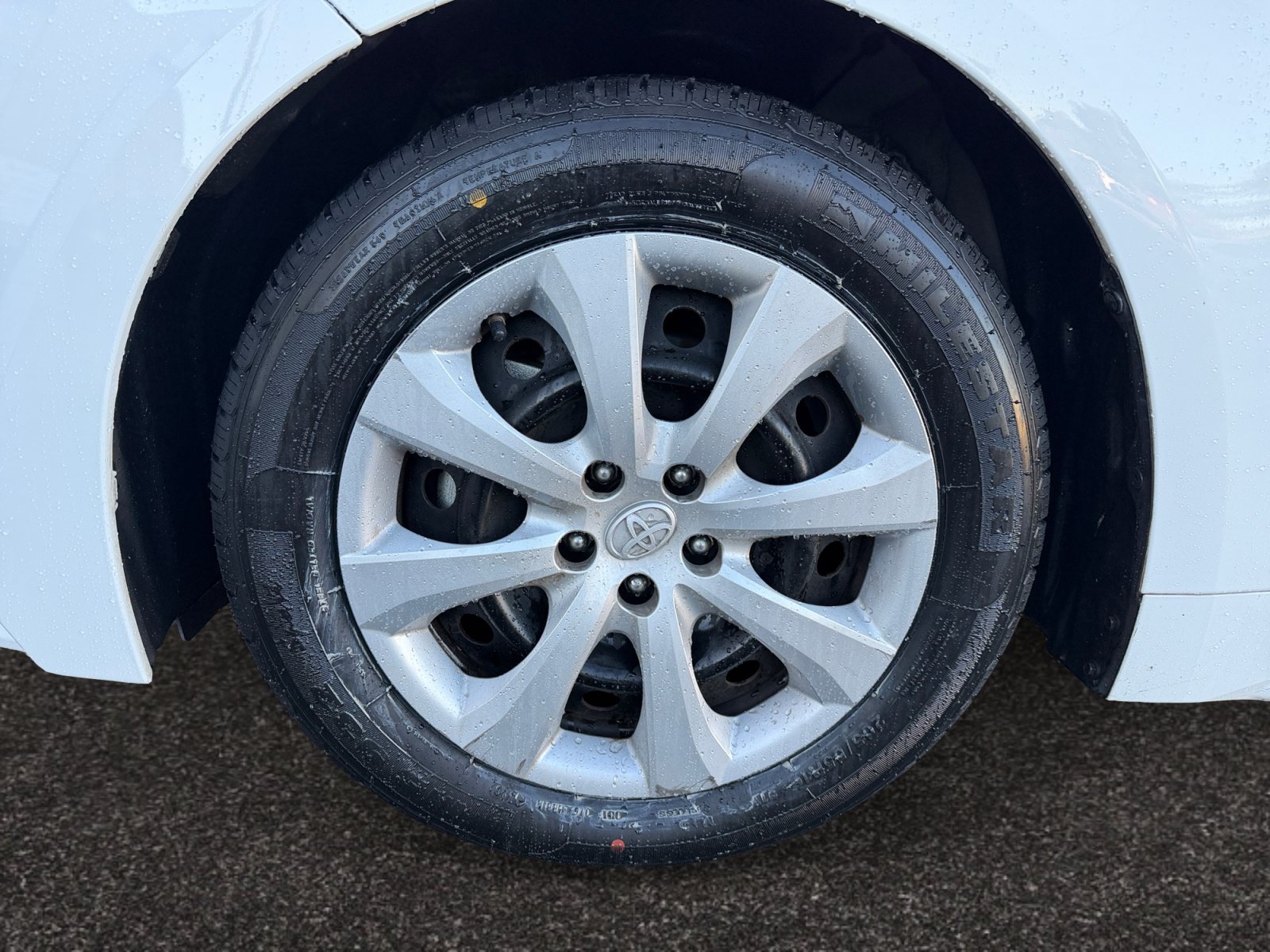 Used 2023 Toyota Corolla LE FWD image 14