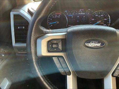Certified 2022 Ford F250 Lariat w/ Lariat Ultimate Package AWD/4WD image 15