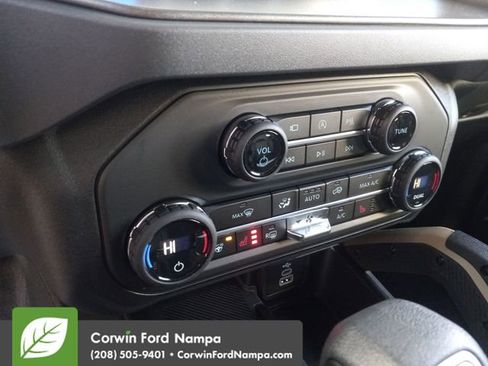 New 2026 Ford Bronco Badlands image 17