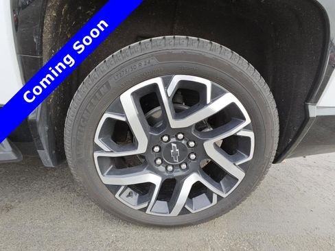 Used 2024 Chevrolet Silverado EV RST AWD/4WD image 16