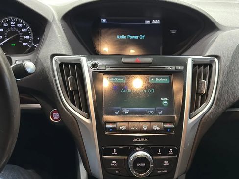 Used 2017 Acura TLX image 18