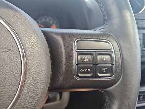 Used 2017 Jeep Patriot High Altitude AWD/4WD image 24