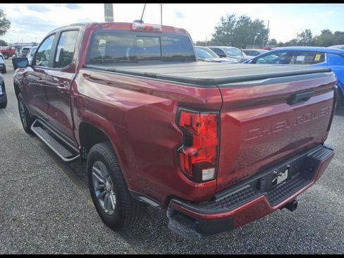 Used 2024 Chevrolet Colorado LT w/ LT Convenience Package image 7