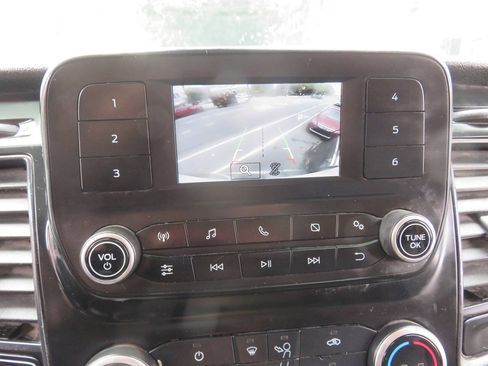Used 2020 Ford Transit 250 Medium Roof RWD image 20