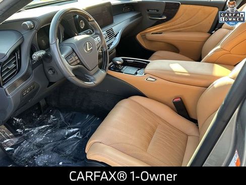 Used 2022 Lexus LS 500 AWD image 2