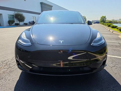 Used 2023 Tesla Model Y Long Range AWD/4WD image 16