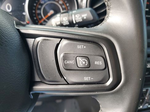 Used 2022 Jeep Wrangler Unlimited Sport image 22