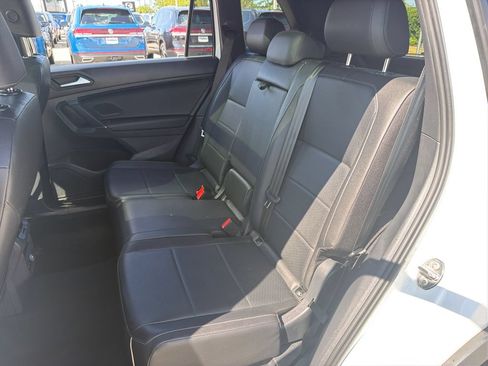 Certified 2020 Volkswagen Tiguan SE R-Line AWD/4WD image 22