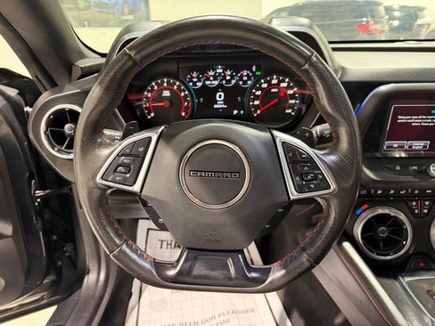 Used 2018 Chevrolet Camaro LT RWD image 18