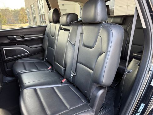 Used 2020 Kia Telluride LX image 39