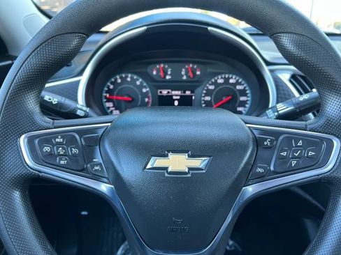 Used 2024 Chevrolet Malibu LT FWD image 25