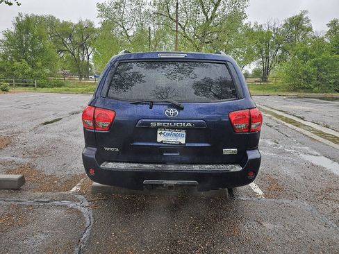 Used 2008 Toyota Sequoia SR5 AWD/4WD image 5