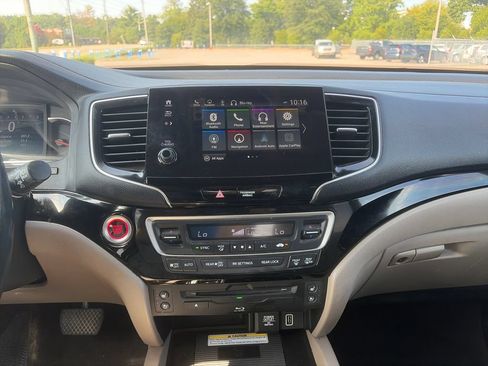 Used 2019 Honda Pilot Elite image 25