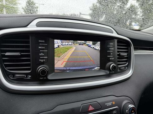 Used 2020 Kia Sorento LX w/ LX I4 Convenience Package AWD/4WD image 29