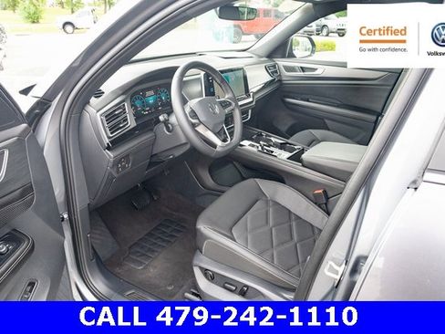 Certified 2024 Volkswagen Atlas Cross Sport SE image 17