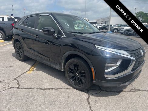 Used 2022 Mitsubishi Eclipse Cross LE image 1