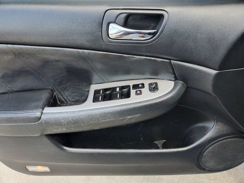 Used 2005 Honda Accord EX-L image 14