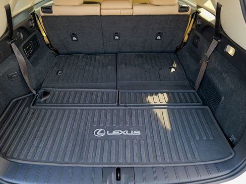 Used 2022 Lexus RX 350L Premium w/ Premium Package image 60