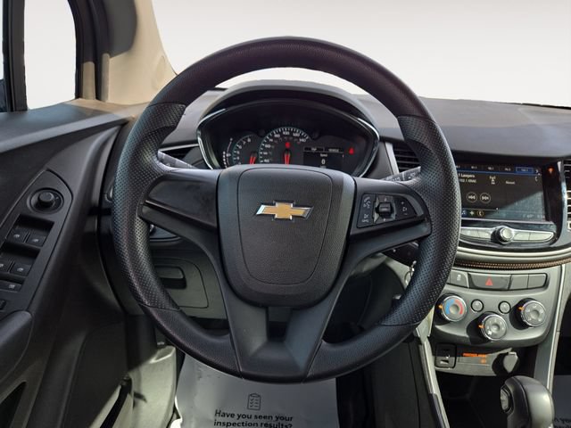 Used 2018 Chevrolet Trax LS AWD/4WD image 13
