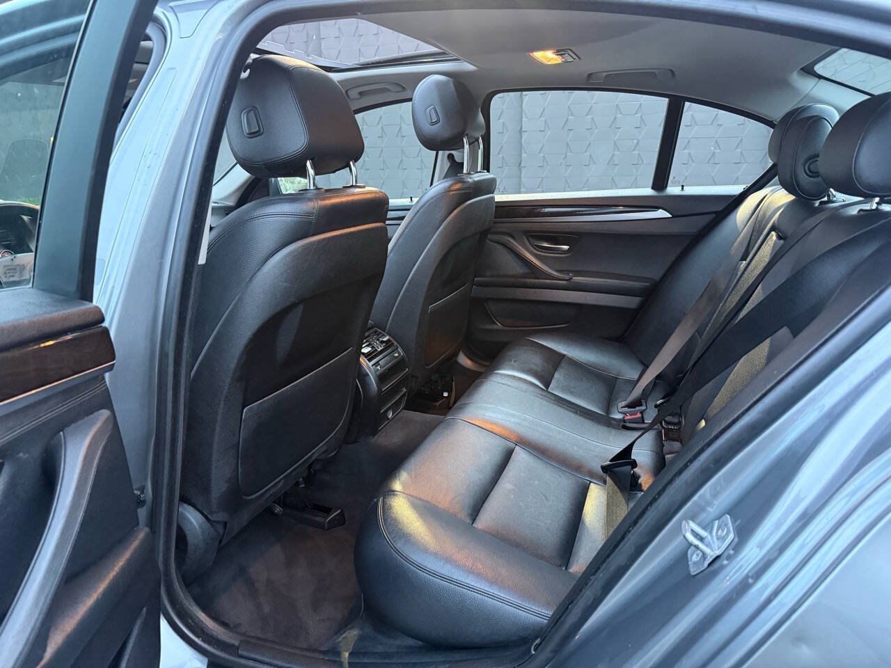 Used 2014 BMW 528i xDrive Sedan AWD/4WD image 25