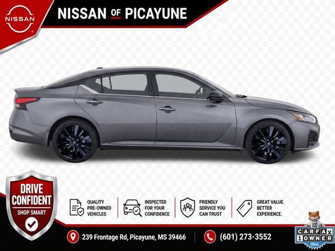 Used 2022 Nissan Altima 2.5 SR w/ Midnight Edition Package FWD image 8