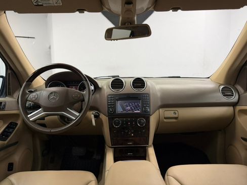 Used 2010 Mercedes-Benz ML 550 4MATIC image 53