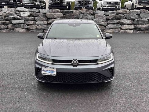 Used 2025 Volkswagen Jetta Sport FWD image 2