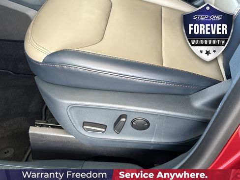 Used 2025 Ford Maverick Lariat w/ 4K Tow Package AWD/4WD image 15