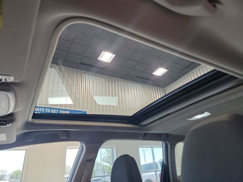 Used 2021 Subaru Forester Premium AWD/4WD image 11