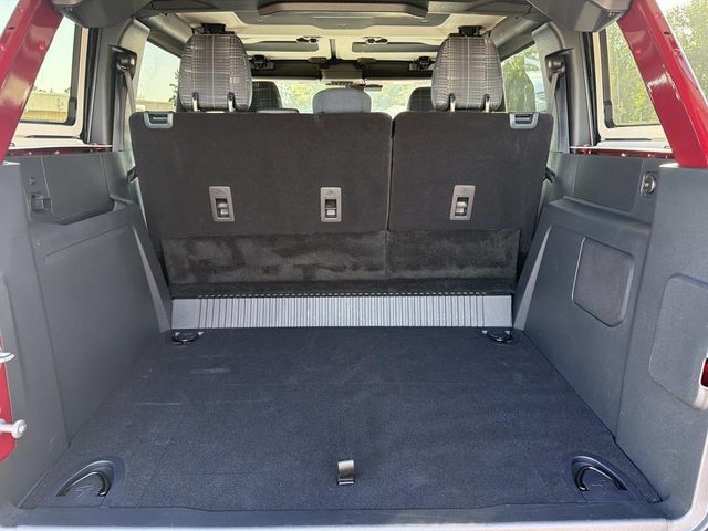 Used 2025 Ford Bronco Heritage Edition AWD/4WD image 17