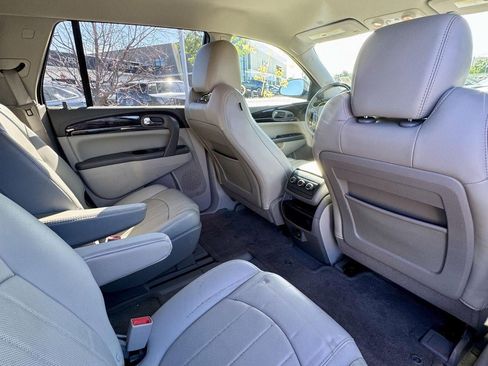 Used 2017 Buick Enclave Leather FWD image 15