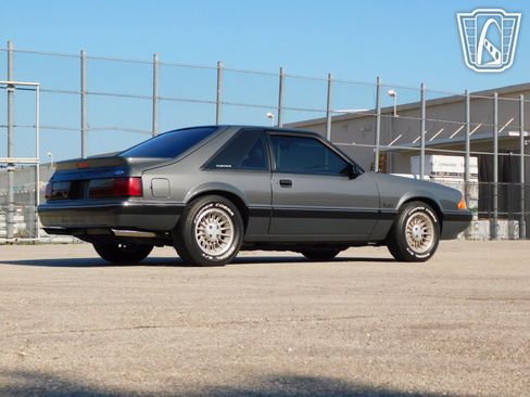Used 1987 Ford Mustang LX image 26