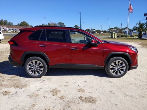 Used 2021 Toyota RAV4 Limited image 3