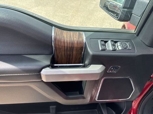 Used 2018 Ford F150 Lariat image 8