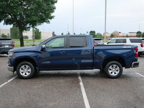 Used 2023 Chevrolet Silverado 1500 LT AWD/4WD image 6