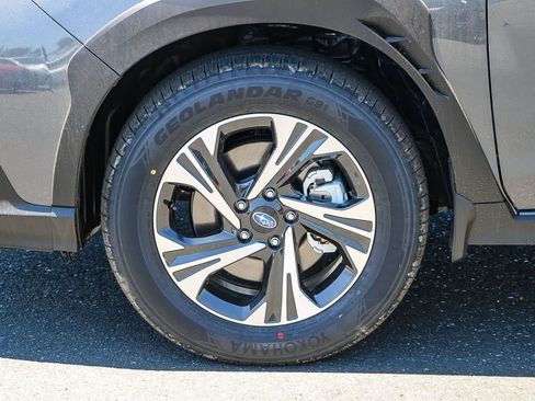 Certified 2025 Subaru Crosstrek 2.5i Premium AWD/4WD image 9