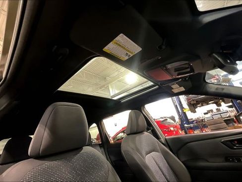 Used 2025 Subaru Forester Premium w/ Convenience Package #1 image 22